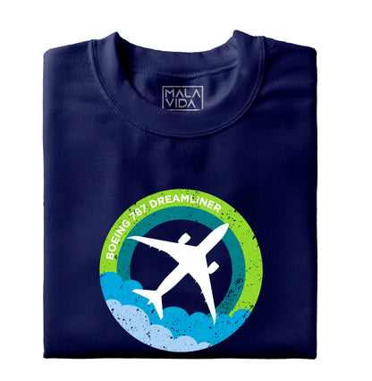 Boeing 787 above clouds