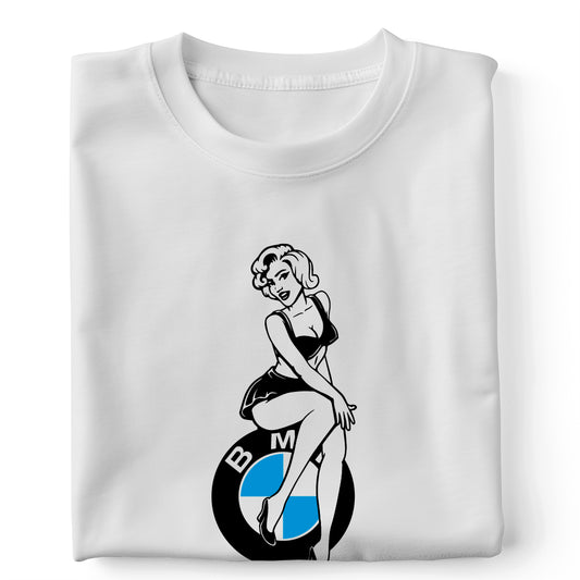 BMW pinup logo