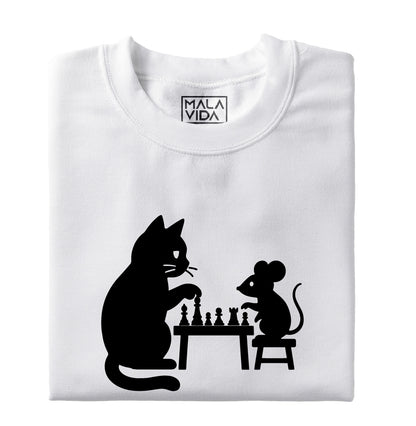 Cat vs Mouse. Chess game