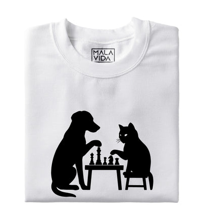 Cat vs Dog. Chess game