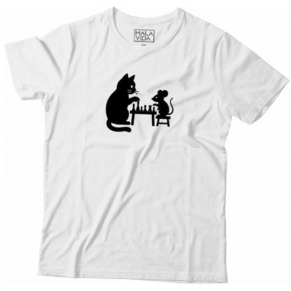 Cat vs Mouse. Chess game